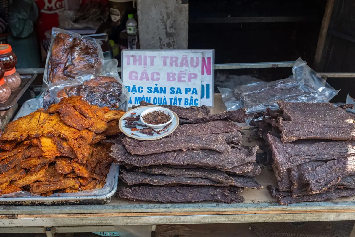 Fresh seafood at Da Nang market