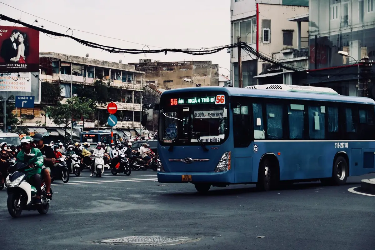 Xe máy trên cung đường ven biển Đà Nẵng Hội An