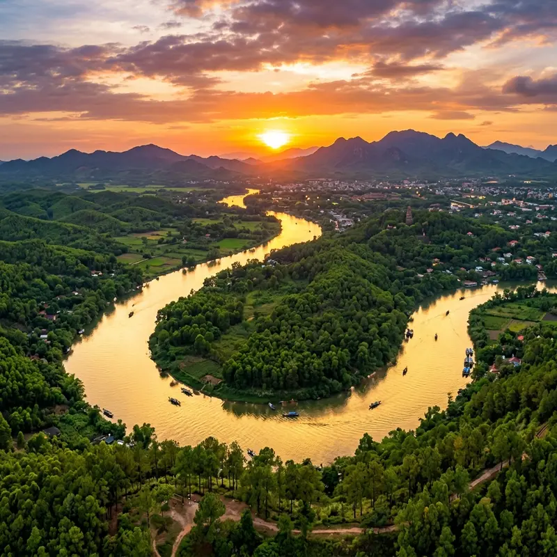 Đồi Vọng Cảnh: Tọa Độ Ngắm Hoàng Hôn Sông Hương
